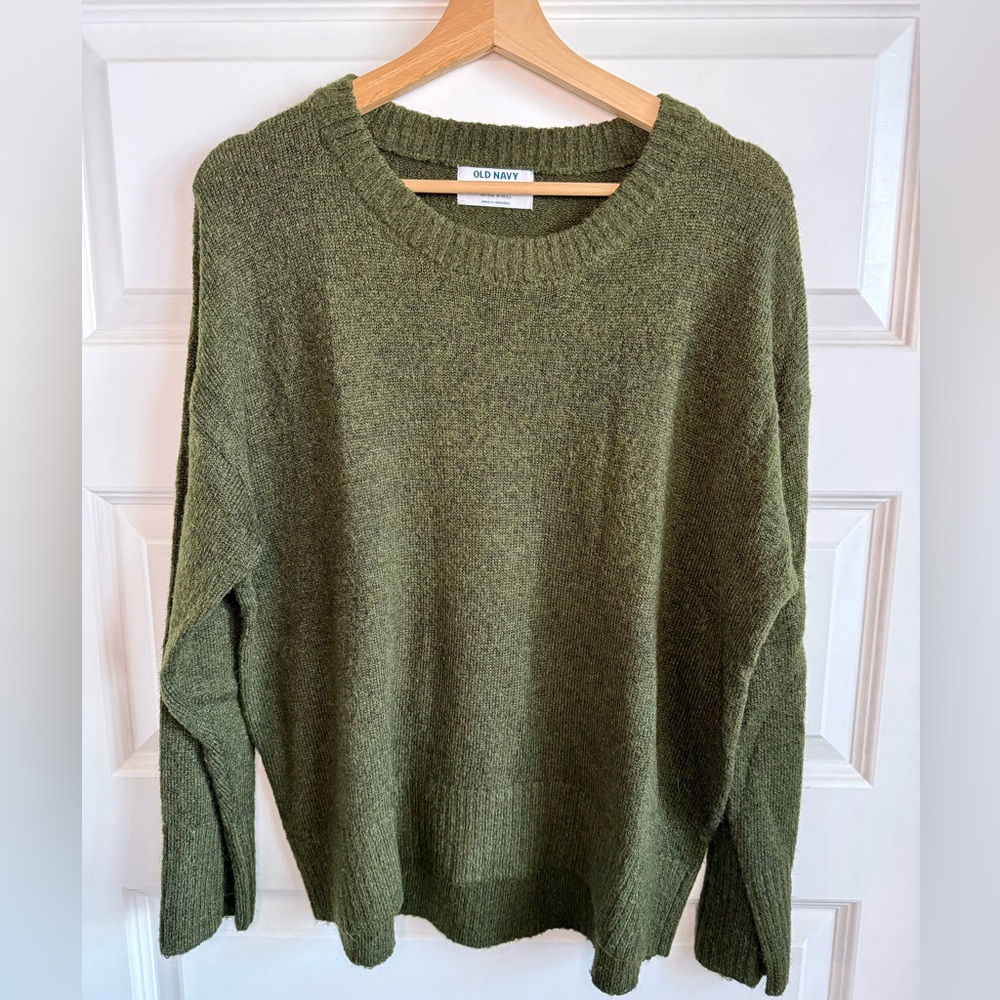 Old Navy Green Crew Neck Sweater